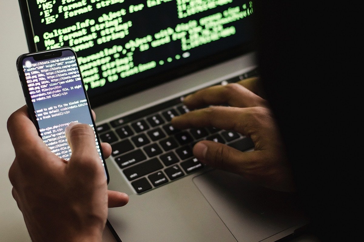 iOS 18.3.1 Update Released With Fix for Critical, Actively Exploited USB Security Flaw