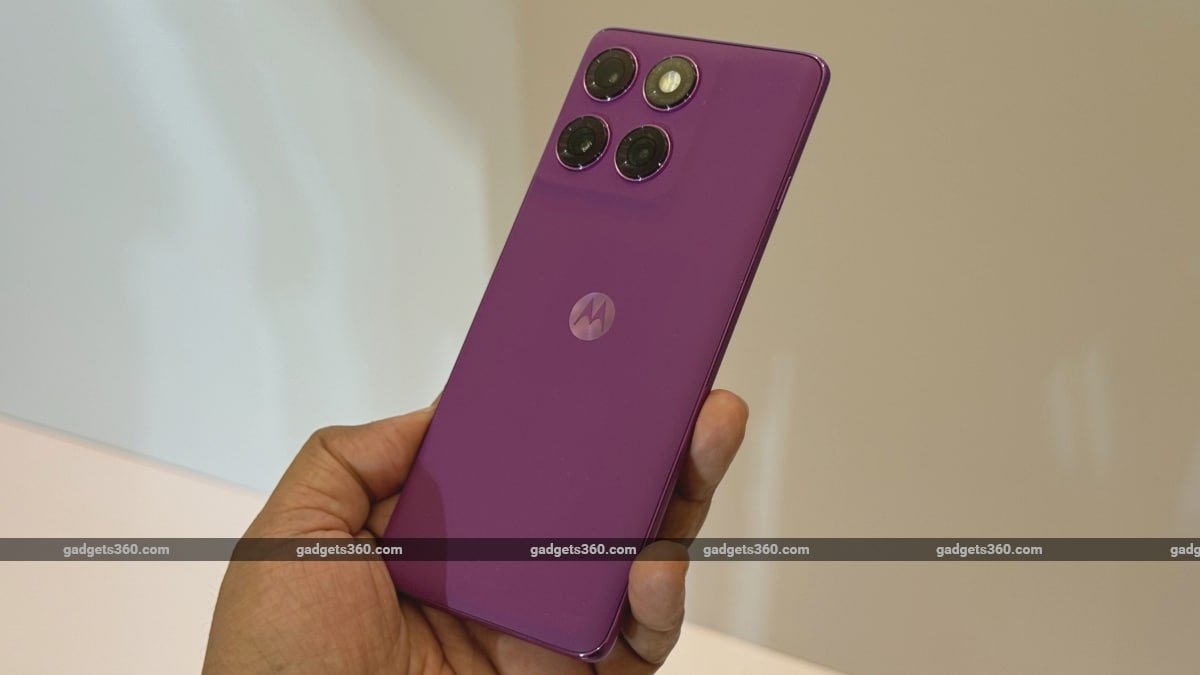 Motorola Edge 70 Render Surfaces with Minimal Design Changes; Could Get Dimensity 7000 Series Chip