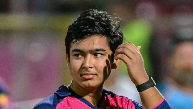 CRICKET-IND-IPL-T20-RAJASTHAN-GUJARAT